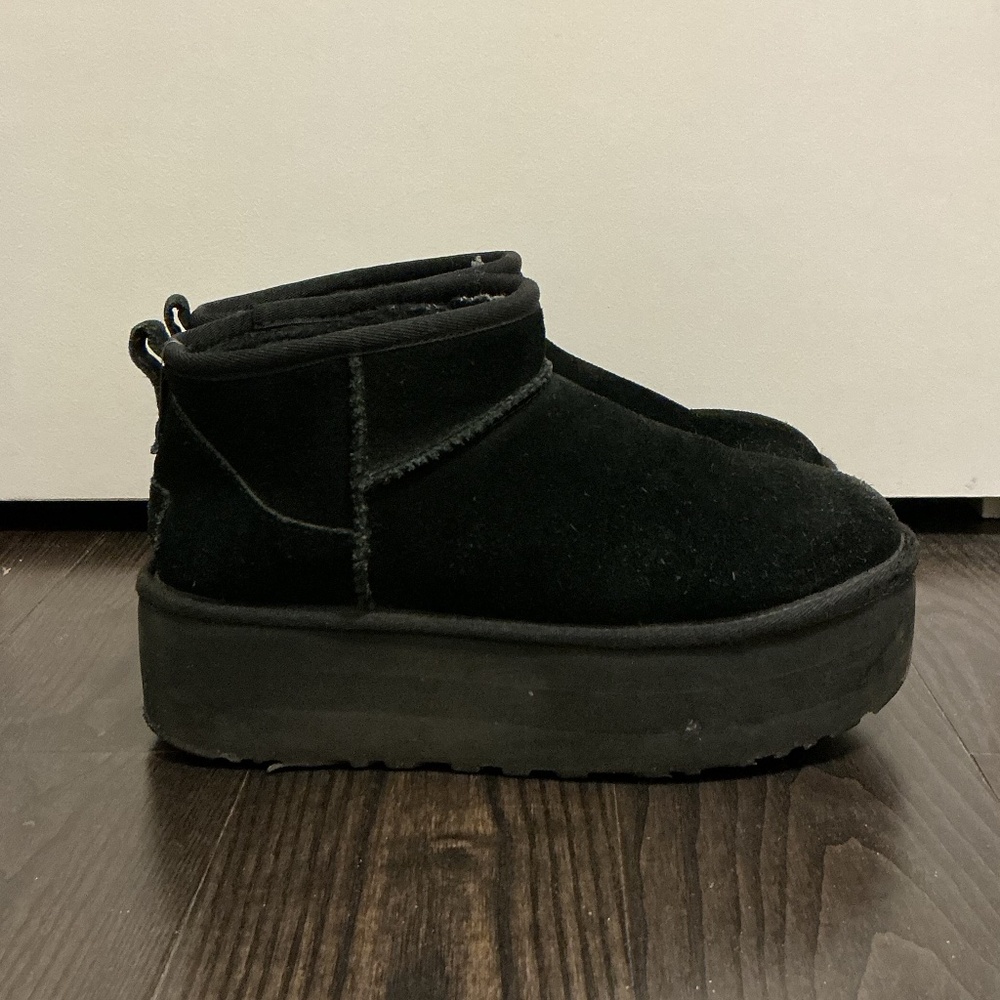 Authentic Ugg Classic Ultra Mini Platform Womens